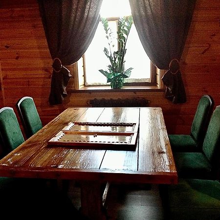 Hotel Bannyi Dvir Uzyn Extérieur photo