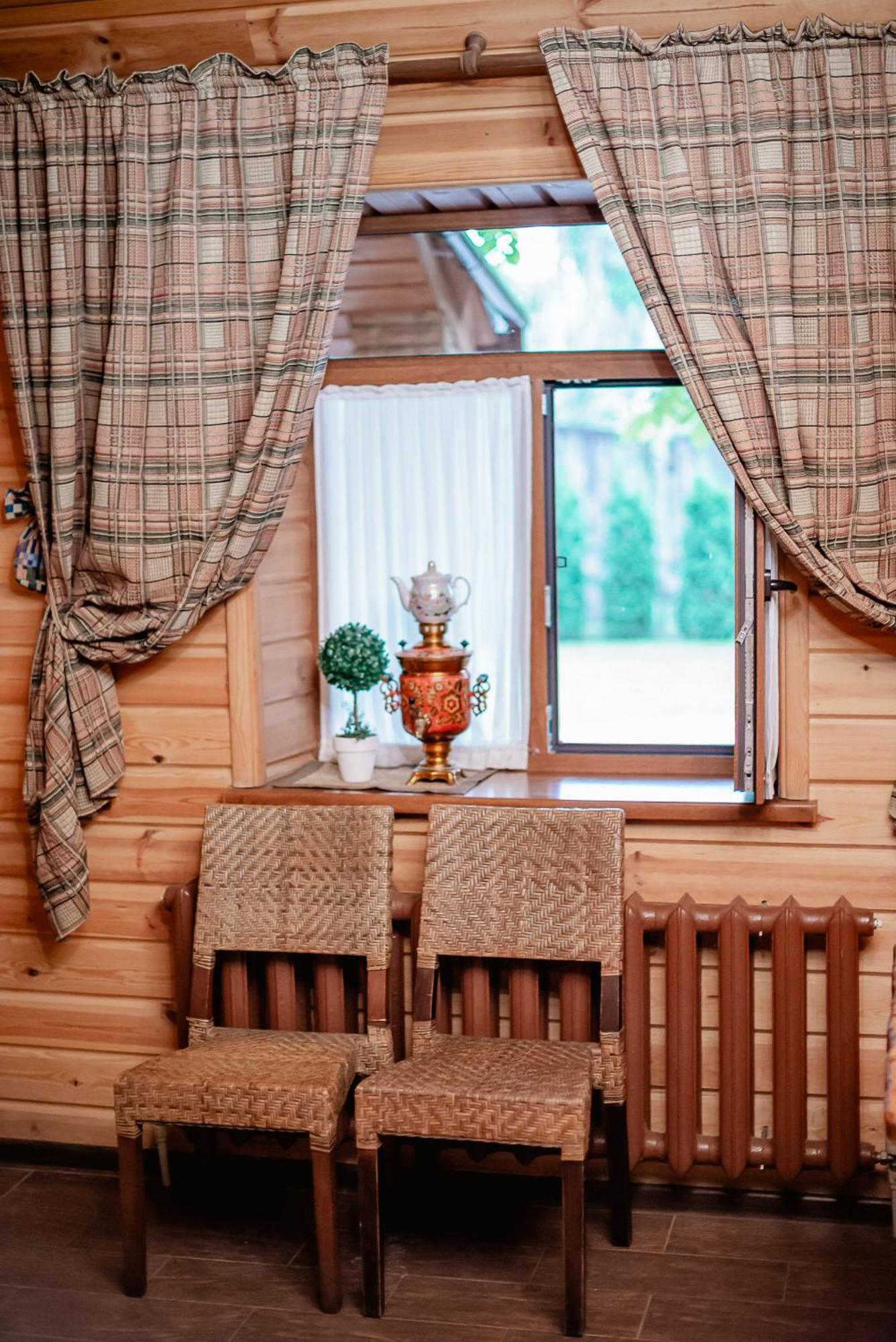 Hotel Bannyi Dvir Uzyn Extérieur photo